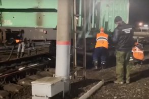 Двоих кировских подростков осудили за диверсию на железной дороге